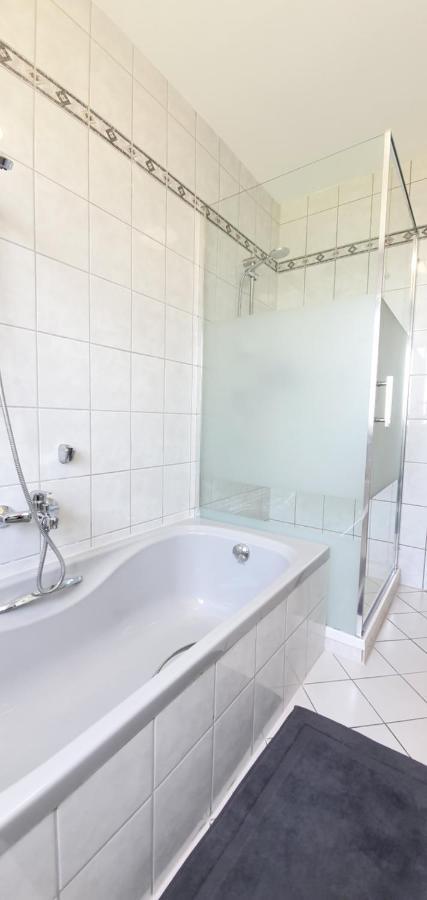Moderne Ferienwohnung Mit Eigenem Garten Und Traumhaften Blick Wilhelmsthal Buitenkant foto