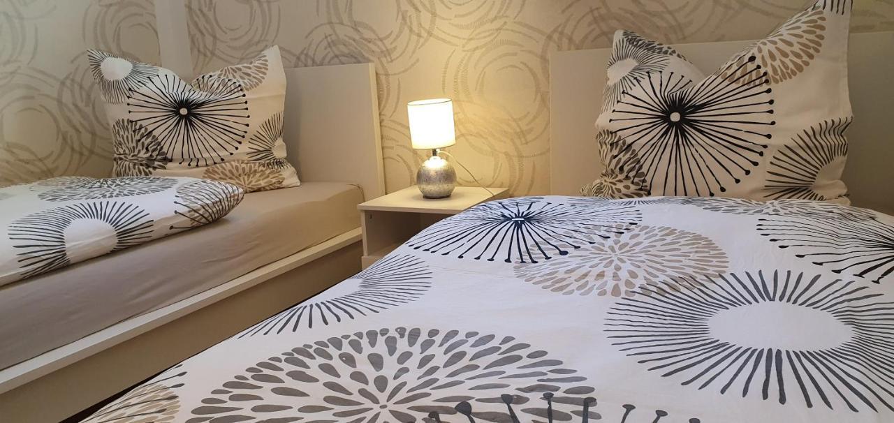 Moderne Ferienwohnung Mit Eigenem Garten Und Traumhaften Blick Wilhelmsthal Buitenkant foto