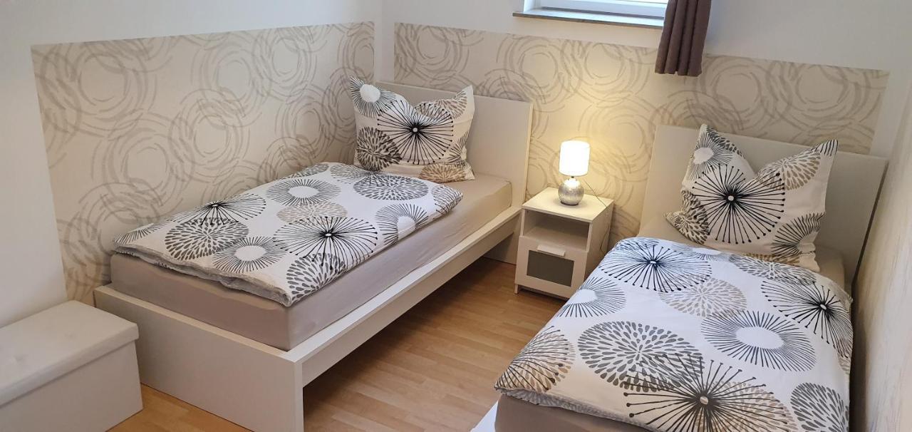 Moderne Ferienwohnung Mit Eigenem Garten Und Traumhaften Blick Wilhelmsthal Buitenkant foto