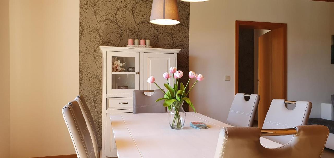 Moderne Ferienwohnung Mit Eigenem Garten Und Traumhaften Blick Wilhelmsthal Buitenkant foto
