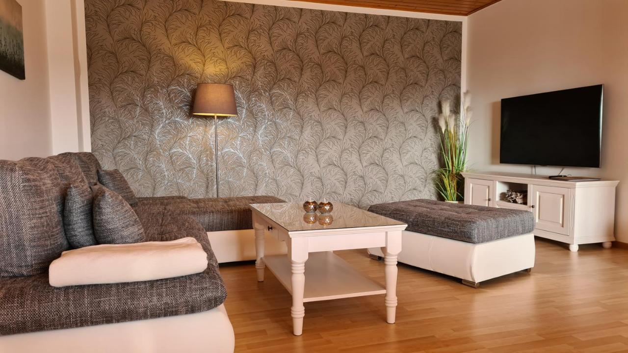 Moderne Ferienwohnung Mit Eigenem Garten Und Traumhaften Blick Wilhelmsthal Buitenkant foto